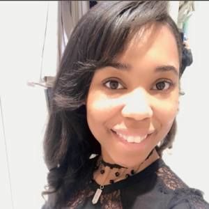 Meet your Posher, Dee